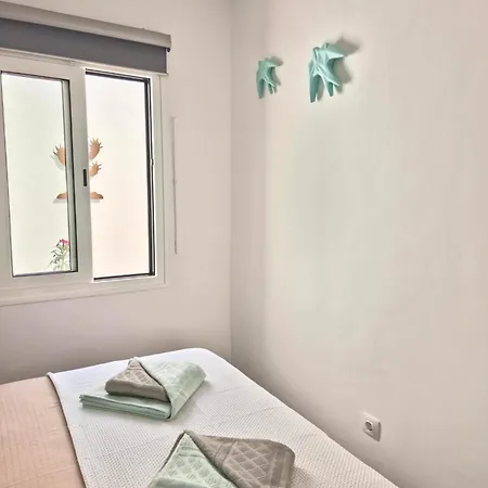 Aqua Sol - Playa Roca - Sea Front Access - Free Ac - Wifi *