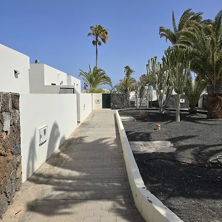 Aqua Sol - Playa Roca - Sea Front Access - Free Ac - Wifi