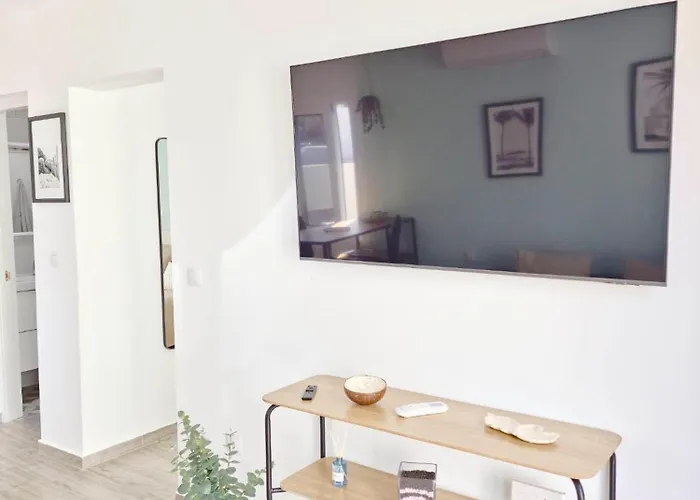 Aqua Sol - Playa Roca - Sea Front Access - Free Ac - Wifi Apartman