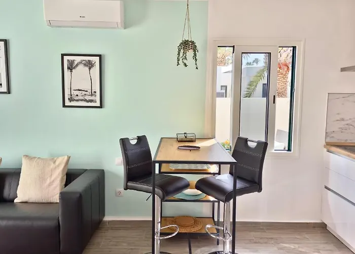 Aqua Sol - Playa Roca - Sea Front Access - Free Ac - Wifi *