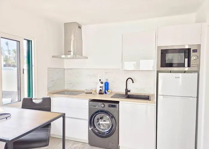 Aqua Sol - Playa Roca - Sea Front Access - Free Ac - Wifi *