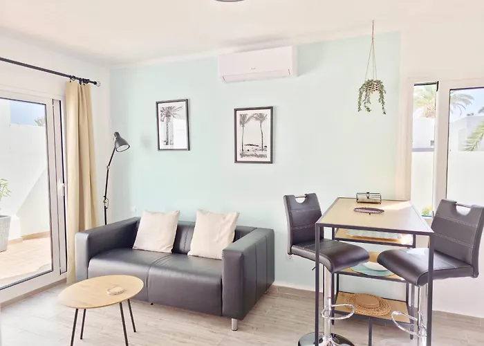 Aqua Sol - Playa Roca - Sea Front Access - Free Ac - Wifi Apartman Costa Teguise