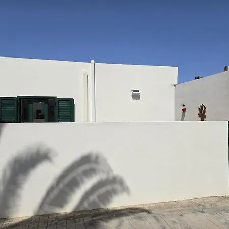 Aqua Sol - Playa Roca - Sea Front Access - Free Ac - Wifi *