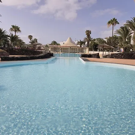 Aqua Sol - Playa Roca - Sea Front Access - Free Ac - Wifi Apartment