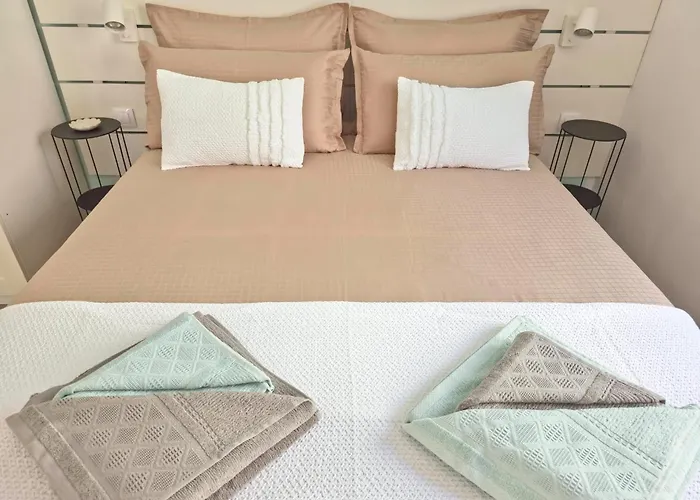 Apartment Aqua Sol - Playa Roca - Sea Front Access - Free Ac - Wifi *